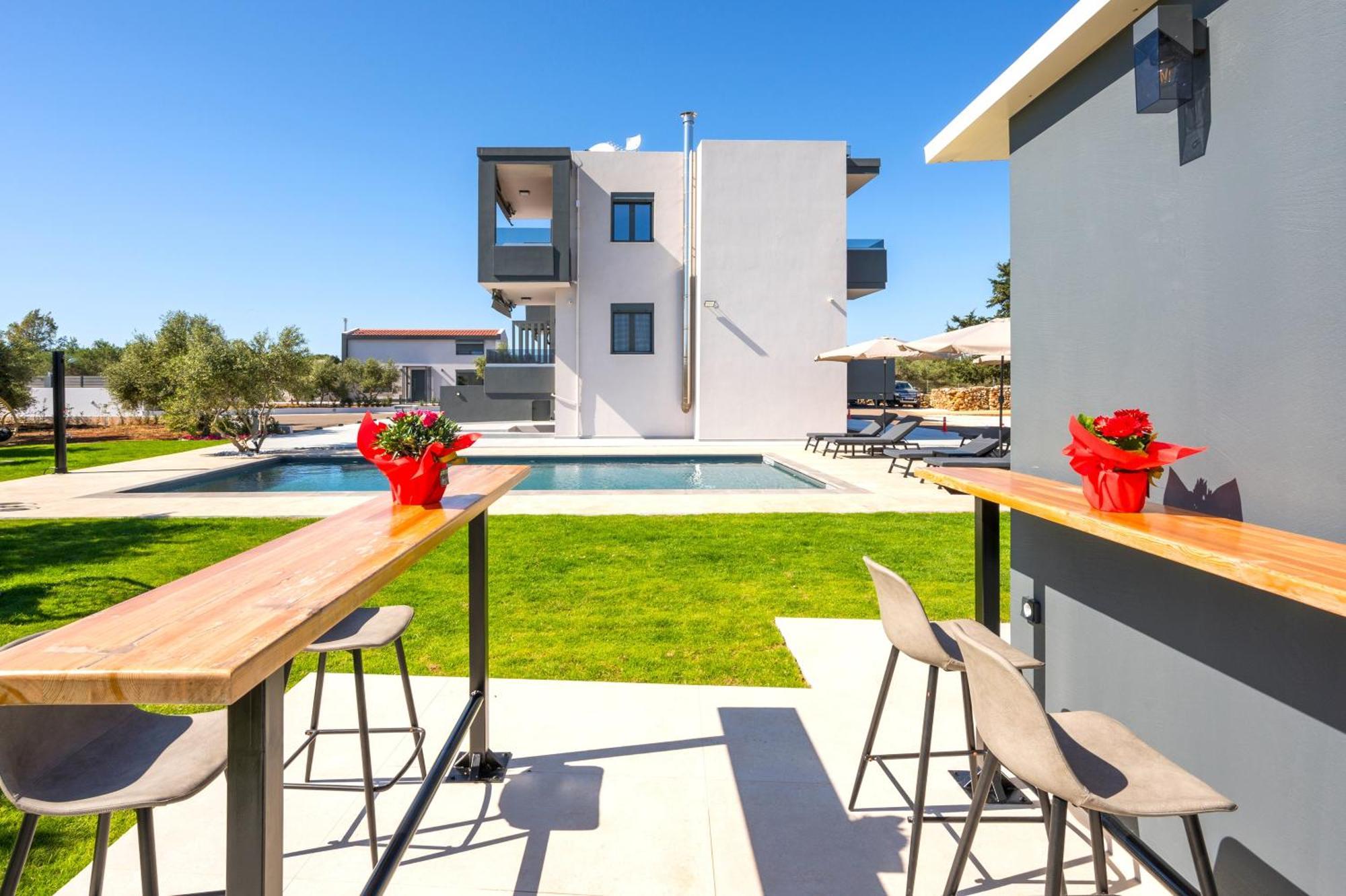 Luxury Oasis In Chania - Private Pool, Bbq & Garden By Wehome Lägenhet