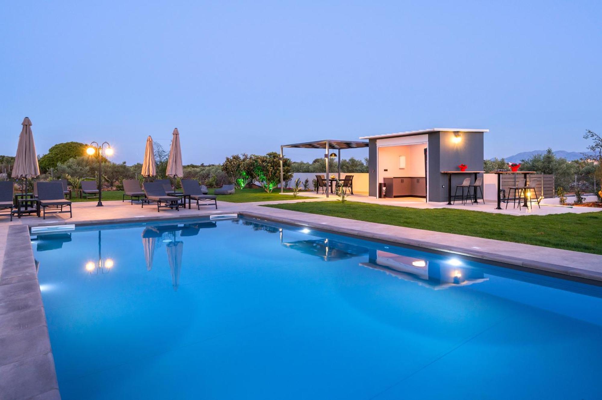 Luxury Oasis In Chania - Private Pool, Bbq & Garden By Wehome * Chrissi Akti Chania