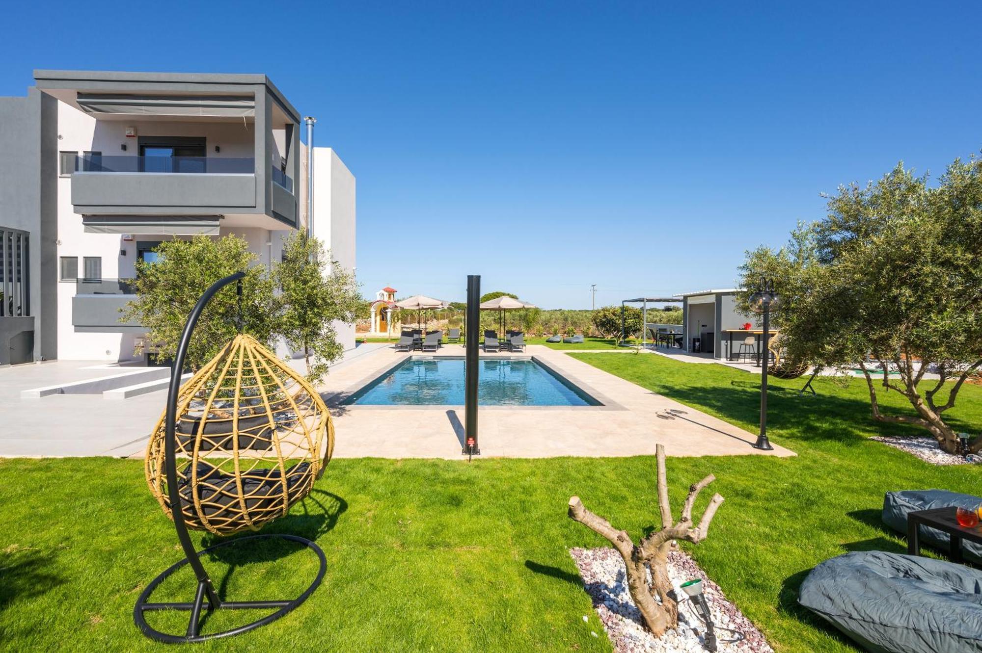 Luxury Oasis In Chania - Private Pool, Bbq & Garden By Wehome Chrissi Akti Chania